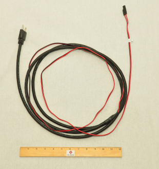 PLUG FOR HARNESS, INFANTRY, 6FT Entire cord aspect view