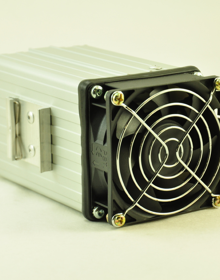 24V, 200W FAN FORCED PTC CONVECTION HEATER Front Facing View